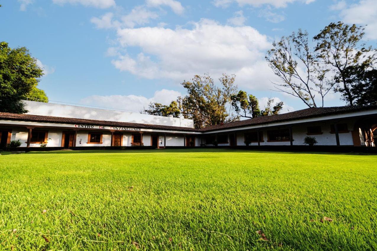 Best Western Plus Posada de Don Vasco Pátzcuaro Exterior foto The University of the South Pacific's main campus in Suva, Fiji.